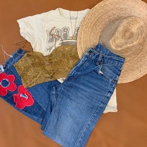 Patched Floral Flared Levi’s